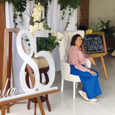 85 PRIMAVERAS DE EVELIA BONAL